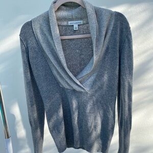 Banana Republic Grey Cashmere Blend V-neck Sweater Size Small